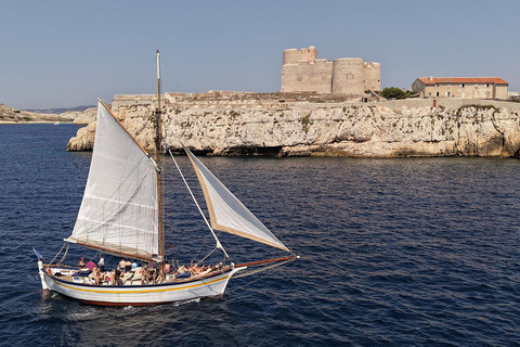 Marseille: Sailing cruise tour to Château d'If, the Calanques & swimming Marseille: Sailing boat cruise to Château d'If, Calanques & swimming