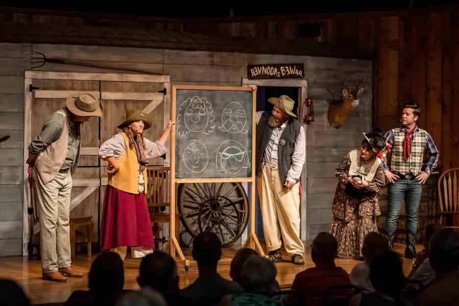 Branson: Whodunnit Hoedown Murder Mystery Dinner Show. Foto: GetYourGuide Branson: Whodunnit Hoedown Murder Mystery Dinner Show. Foto: GetYourGuide