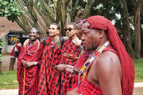 Nairobi: passeio de meio dia no Parque NacionalNairobi: tour privado de meio dia no Parque Nacional