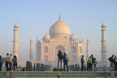 Agra: Skip-the-line entry ticket on Taj Mahal tour