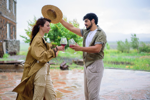 Yerevan: Wine Tasting and Vineyard Lunch at Voskeni Winery