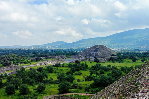 Wejście do strefy archeologicznej Teotihuacan