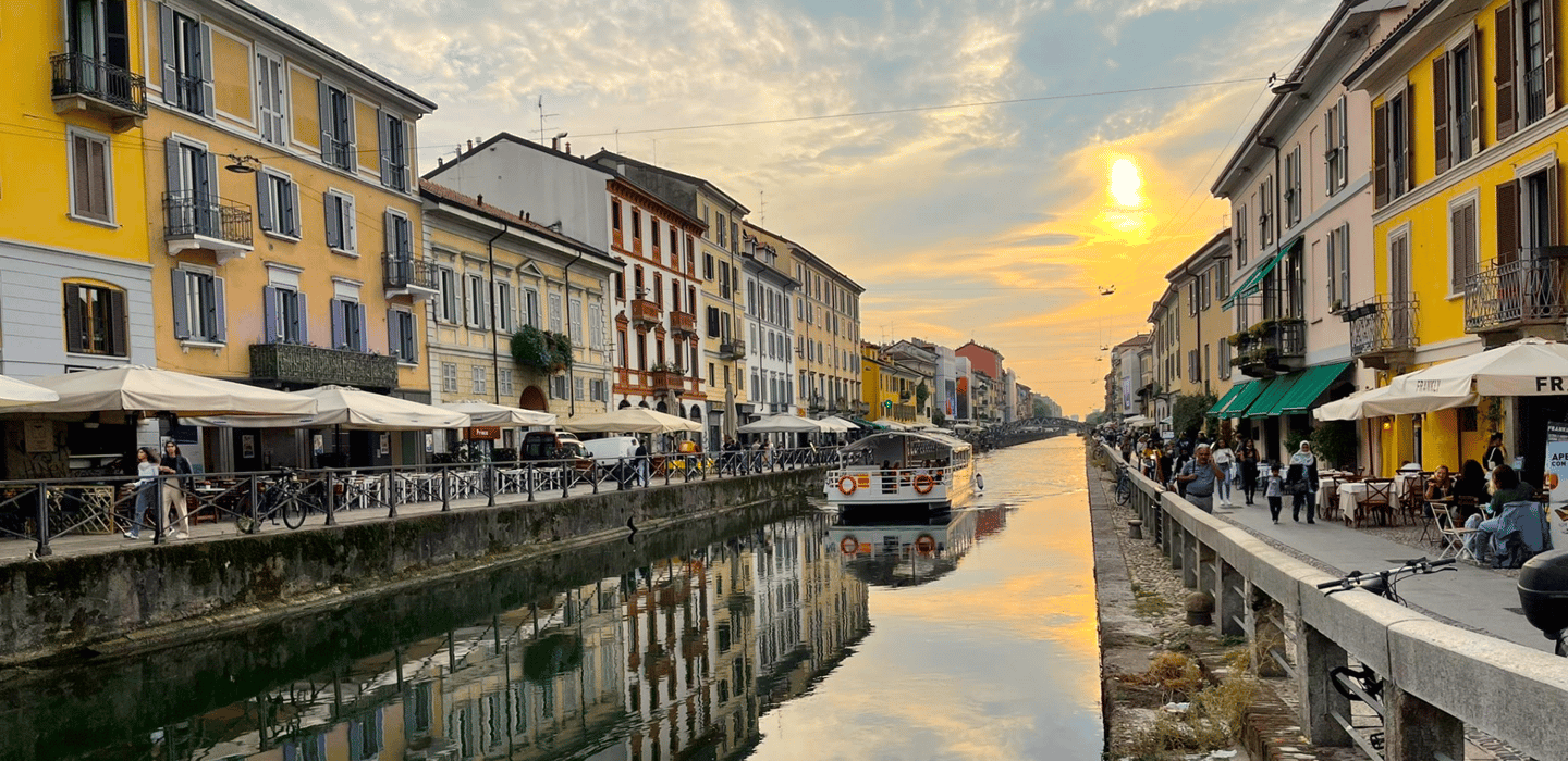 Mailands Navigli: Bootsfahrt auf dem Kanal mit optionalem Aperitif Mailands Navigli: Bootsfahrt auf dem Kanal mit optionalem Aperitif