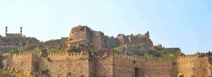 Hyderabad : visite du Charminar, du fort de Golconda et des tombeaux de Qutub Shahi