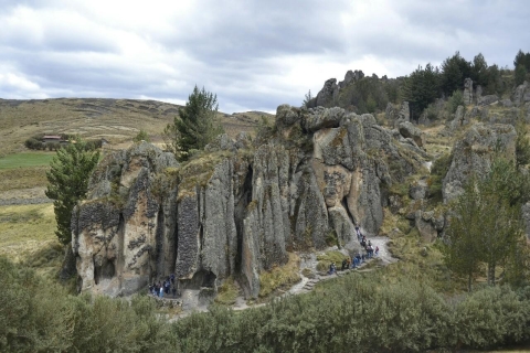 Aus Cajamarca || Archäologischer Komplex von Cumbemayo ||