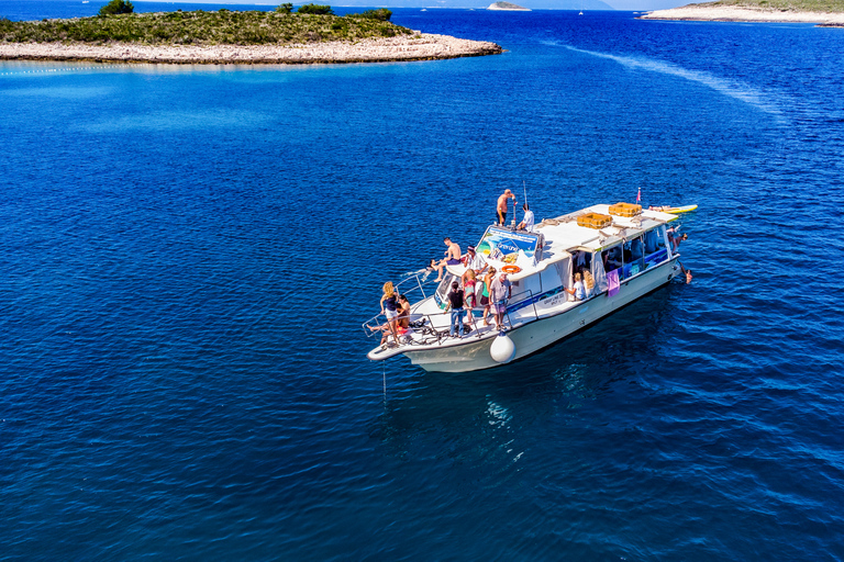 Split: Excursão de meio dia à Lagoa Azul, naufrágio e passeio de barco em TrogirSplit: Passeio de Barco de Meio Dia à Lagoa Azul, Naufrágio e Trogir