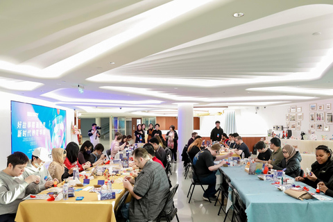 Shanghai Drama Experience: Discover Art of Chinese Theater