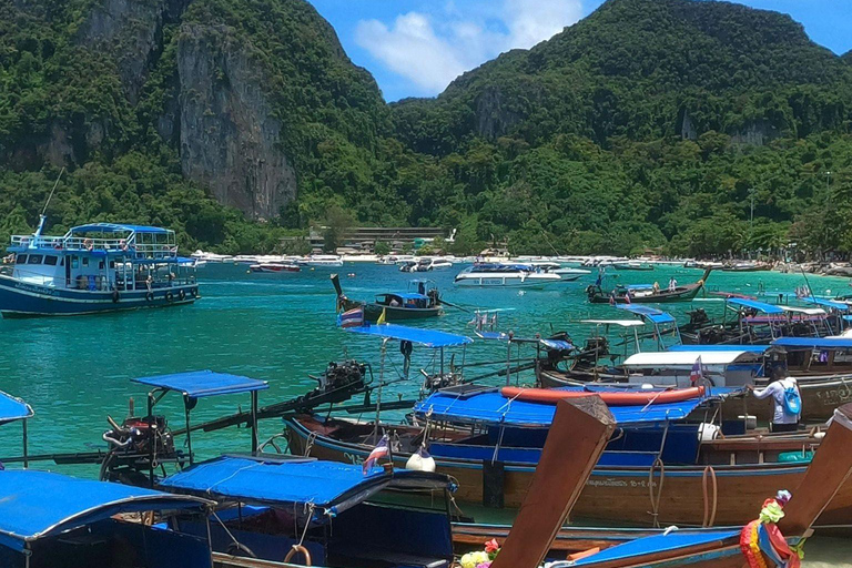 Phi Phi: Maya Bay Longtail Boat Tour with Snorkeling