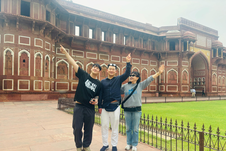 From Delhi: Private Taj Mahal & Agra Luxury Tour by Fortuner Tour with Toyota Fortuner and Tour Guide Only