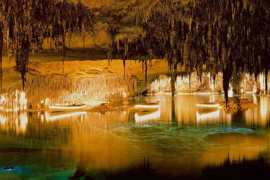 Mallorca: Halbtägiger Ausflug zu den Naturwundern der Drach-Höhlen. Foto: GetYourGuide
