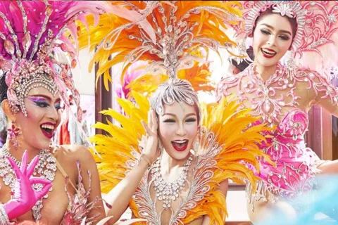 Phuket Enchanting Cabaret Night Experience