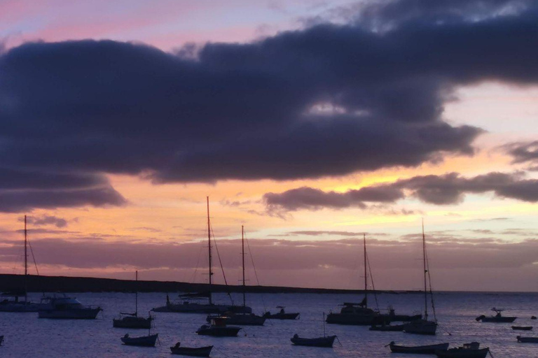 Ciesz się morzem w Boa Vista — prywatna wycieczka łodziąCiesz się morzem w Boa Vista – prywatny rejs wycieczkowy