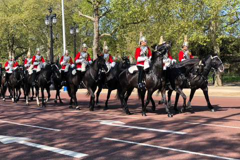 Buckingham Palace Entry & Changing of the Guard Experience