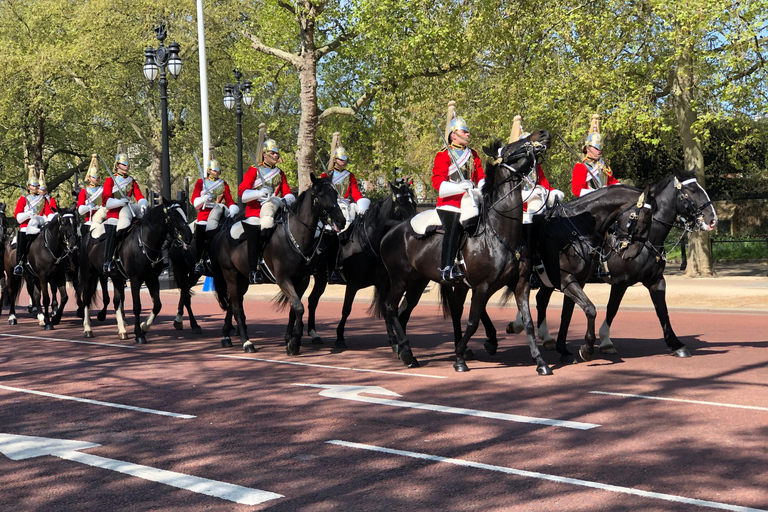 Buckingham Palace Entry & Changing of the Guard Experience