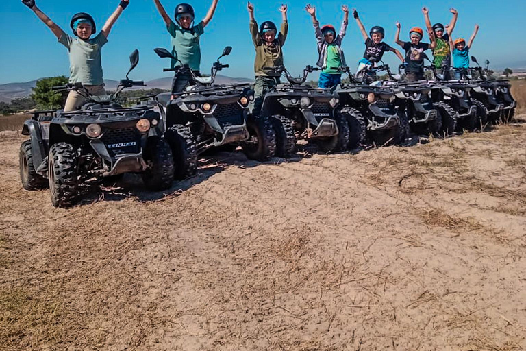 LE CAP : BALADE EN QUAD DANS L&#039;OSTRICH RANCH ET VISITE DES AUTRUCHESLe Cap : Balade en quad et visite d&#039;un ranch d&#039;autruches