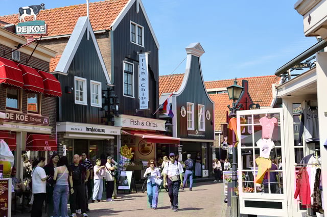 Amsterdam: Discover Volendam - Charming Old-Holland Village
