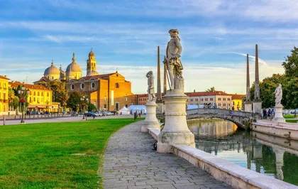 Entdecke den zeitlosen Charme von Padua: Eine private Tour zu Fuß