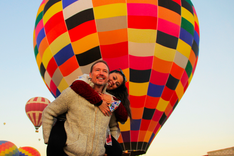 Teotihuacan: Voo de balão de ar quente Balões do céuTeotihuacan: Voo de balão de ar quente pela Sky Balloons