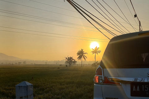 Prise en charge et retour à l&#039;aéroport international de Yogyakarta.