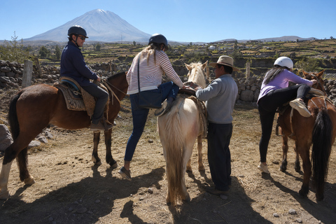 Arequipa: Horseback Riding Tour with Volcano Views Private Arequipa: Horseback Riding Tour with Volcano Views