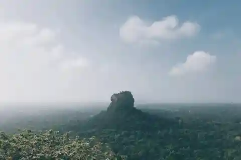 Kandy to Sigiriya-Dambulla Day trip