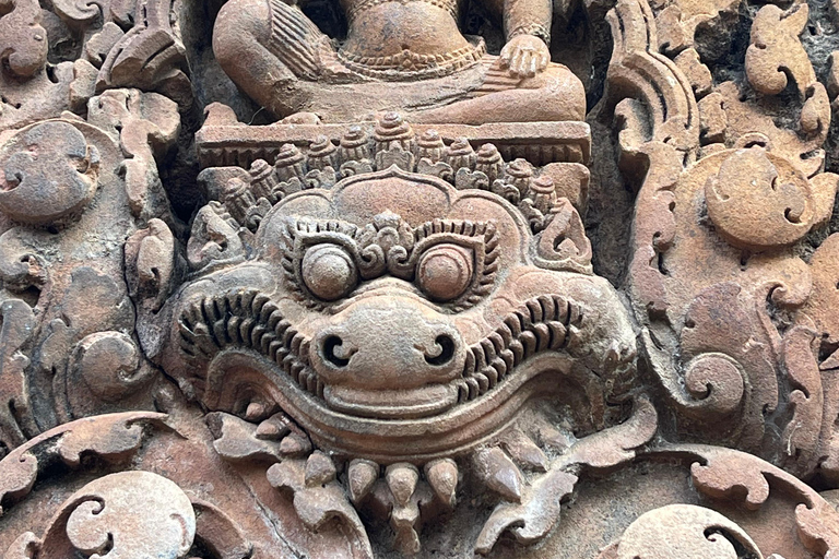 Countryside & Banteay Srei temple Cycling Tour 45km Small Share Group