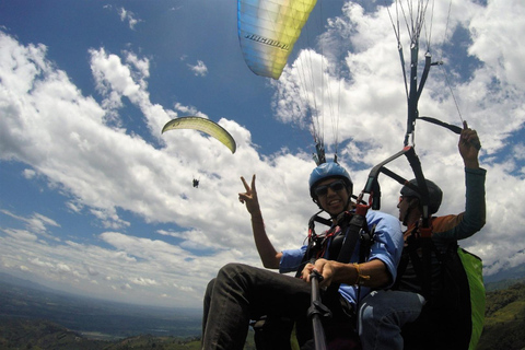 Flying Paragliding Day Tour at Calarca Pick-up in Pereira