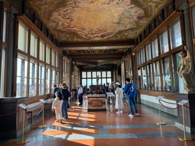 Visit Florence Uffizi Gallery Small Group Guided Tour in Florence