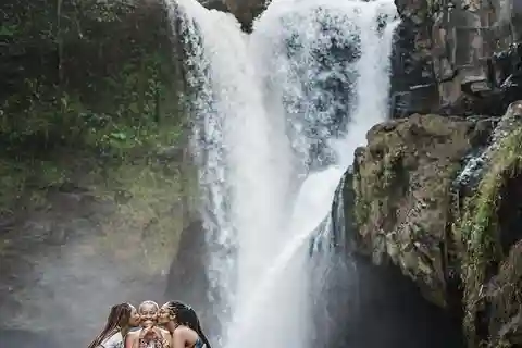 Ubud : cascade, temple de l'eau, rizière, marché d'Ubud