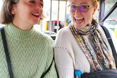 Wedding Wear & Bollywood Glam Shopping Tour (Women-Led Tour) Wedding Wear & Bollywood Glam Shopping Tour (Half-Day Tour)