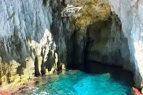 Ortigia: tour delle grotte marine in barca