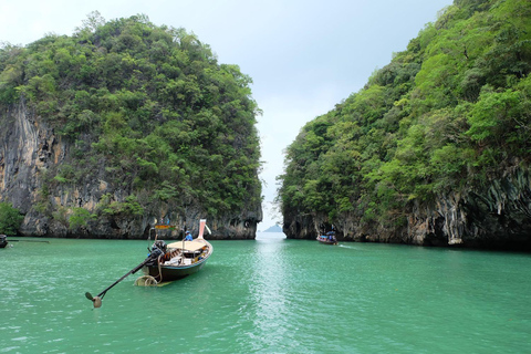 Krabi: tour di un giorno delle Isole Hong in barca a coda lunga