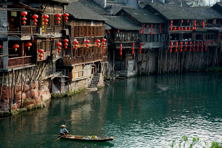 Zhangjiajie: Fenghuang forntida stad + Furong stad 2-dagars tur