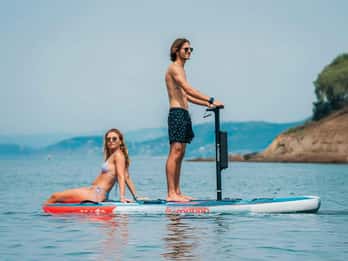 Lanzarote: Excursión Paddle Surf Eléctrico y Esnórquel en Playa Papagayo