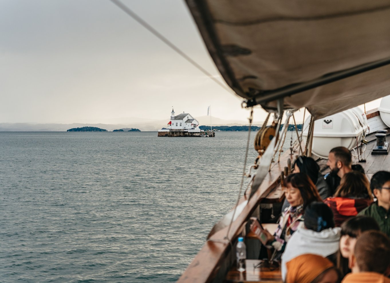 Oslo: Aftencruise i fjorden med rejebuffet