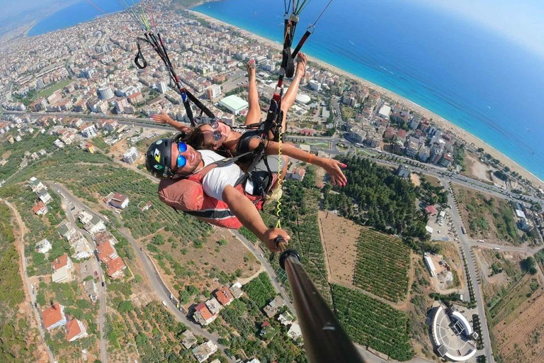 Alanya: Tandem Paragliding Tour with Hotel Transfer