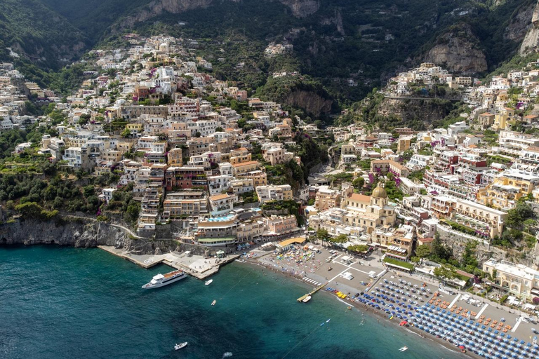 Amalfi: Private Boat Tour with Snacks and Drinks