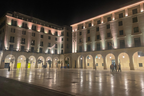 Alicante: Private Easy-walking City Tour & Castle.Shore also