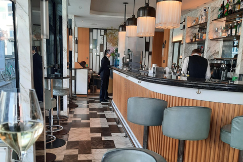 Zurich: Old Town Tour – “Churches and Bars”: Reformation, Power, and Spirit Zurich: Old Town Tour – “Churches and Bars”: Reformation, Power, and Spirit (Premium)