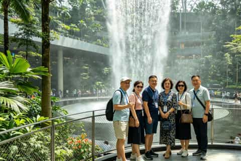 Changi Airport: Inside the World's Most Amazing Airport - Image 3