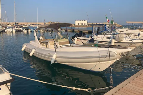 Otranto: Boat Tour with Aperitif and Snorkeling Equipment