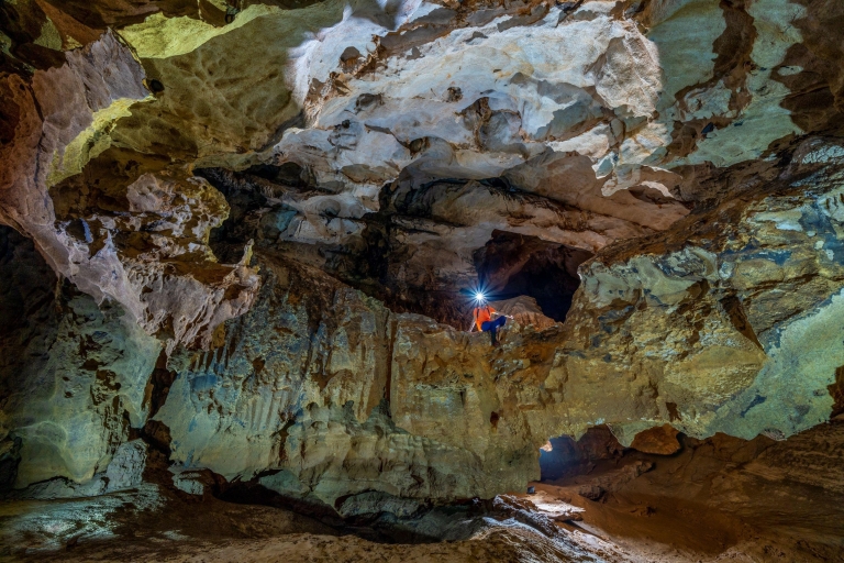 Circuit d'aventure dans la grotte de Cha Loi
