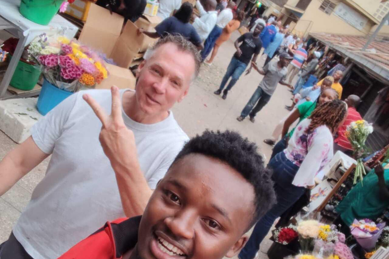 Tour a pie por la ciudad de NairobiNairobi: tour a pie guiado por la cultura y la historia