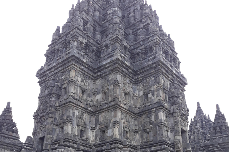 Prambanan Sunsite e apresentação do balé Ramayana