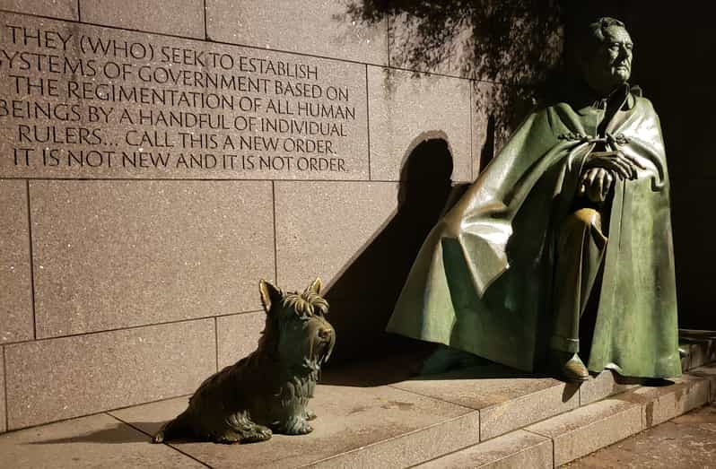 fdr memorial at night