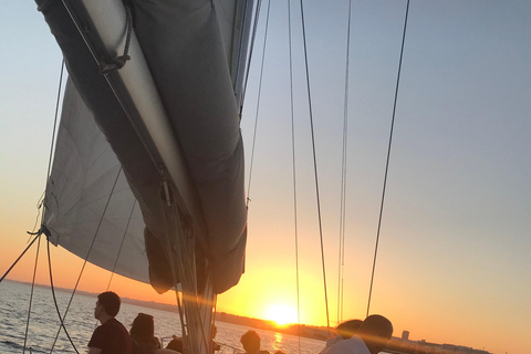 Lisboa: Navegar con historia y vino