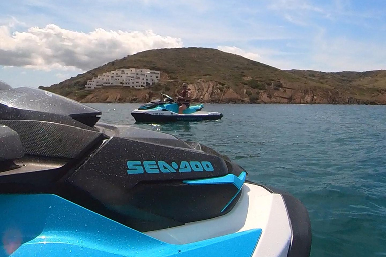 Menorca: excursión de 1 hora en moto acuática por la costa norteMenorca: tour de 1 hora por la costa norte en moto de agua