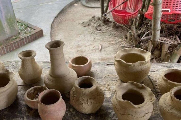 Erlebe das Töpfern mit den Einheimischen im Dorf Thanh Ha