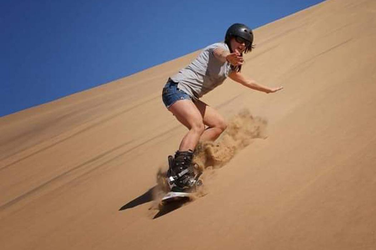 Van Agadir of Taghazout: Sandboarden in AgadirVanuit Agadir: Sandboarden in Agadir