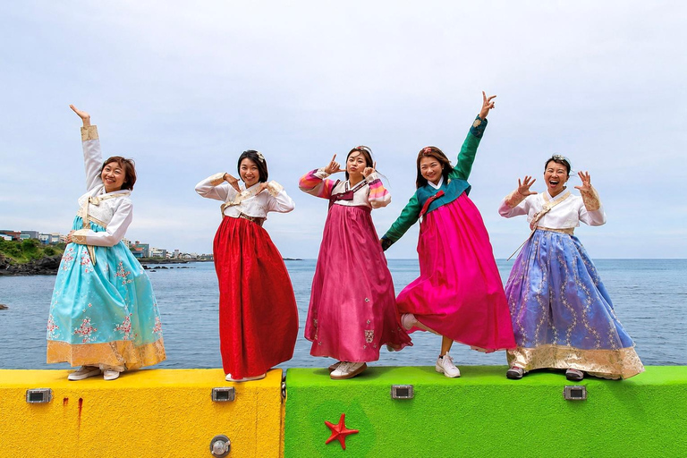 Jeju: Premium Hanbok Experience with Styling & Photo Zone 2 Hours Rental